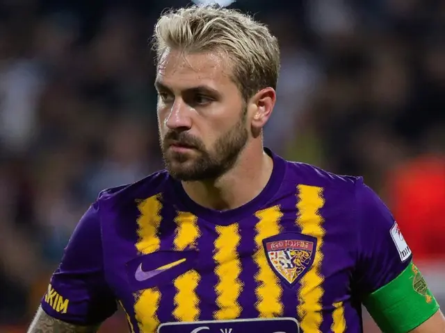 Caner Erkin futbolu bırakma iddialarına sert yanıt: “40’a kadar sahadayım”